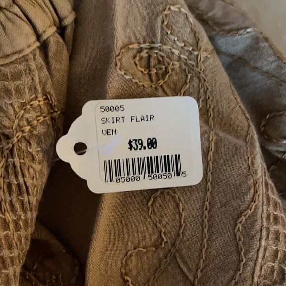 NWT Unknown Women’s Skirt Size Unknown - Picture 5 of 5